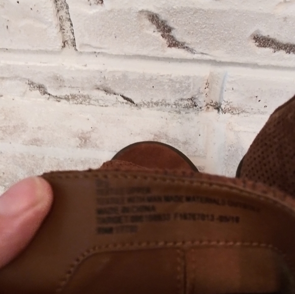 Shoeties - Picture 3 of 5